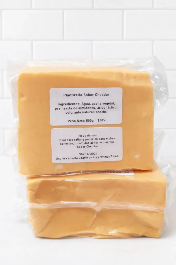 Queso bloque  sabor cheddar 500g - Be.plant